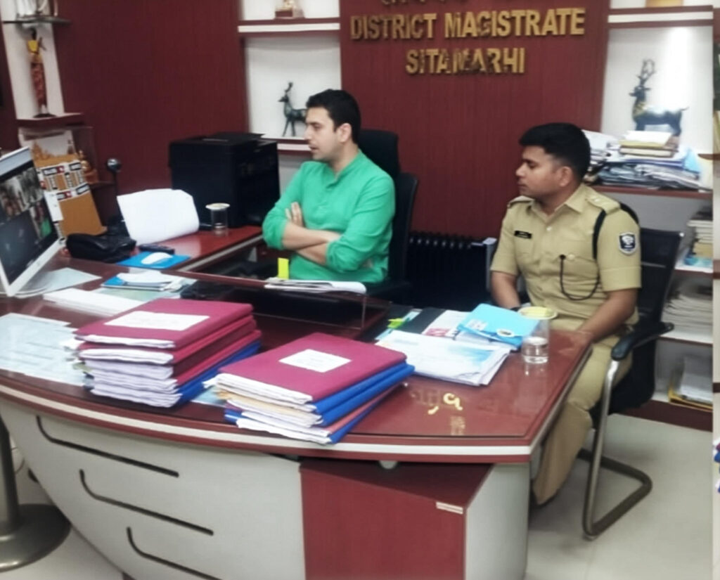 सीतामढ़ी में पेट्रोल-डीजल व एलपीजी की आपूर्ति सामान्य, अफवाह फैलाने वालों पर होगी कार्रवाई: डीएम - TVB News सीतामढ़ी में पेट्रोल-डीजल व एलपीजी की आपूर्ति सामान्य, अफवाह फैलाने वालों पर होगी कार्रवाई: डीएम - TVB News